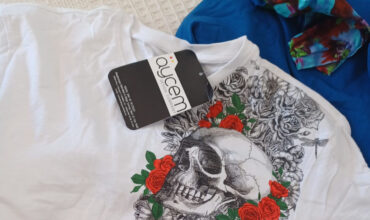 modna odzież z metką